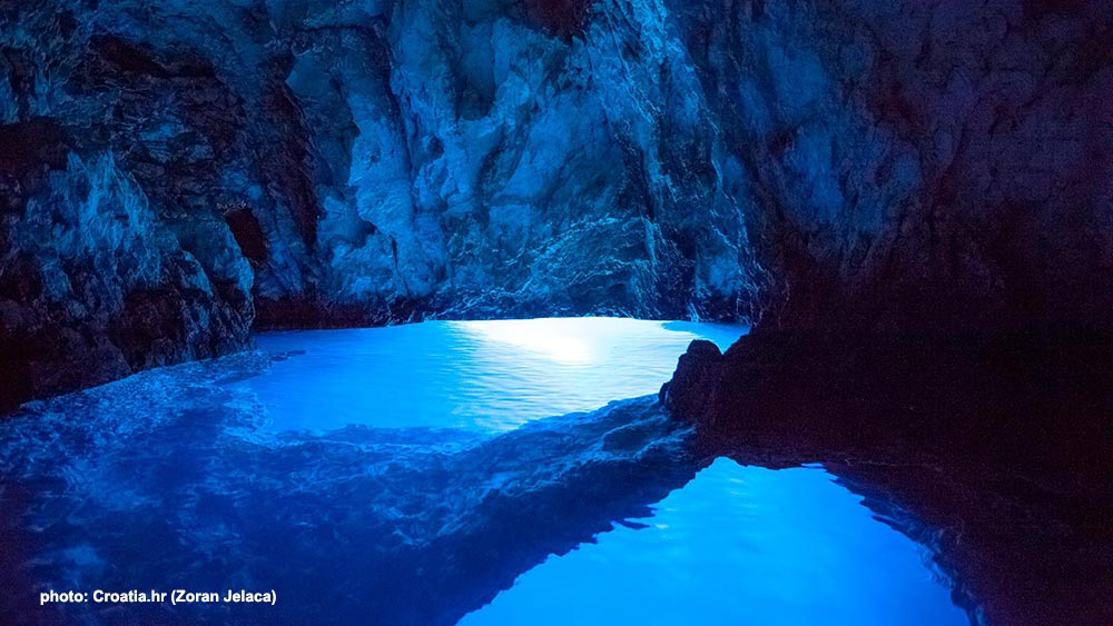 Blue Cave (Modra Spilja/Blue Grotto)