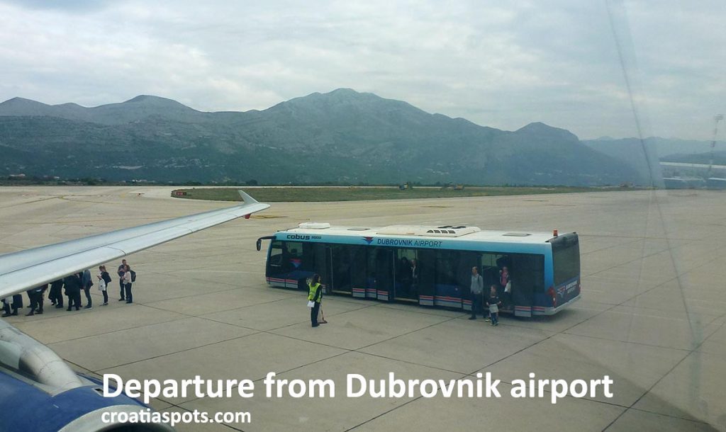 Departure @ Dubrovnik airport - boarding the plane